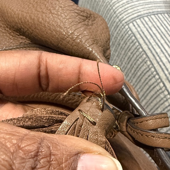 Vince Camuto pebble brown, leather gold hardware hobo bag great condition - Picture 9 of 9